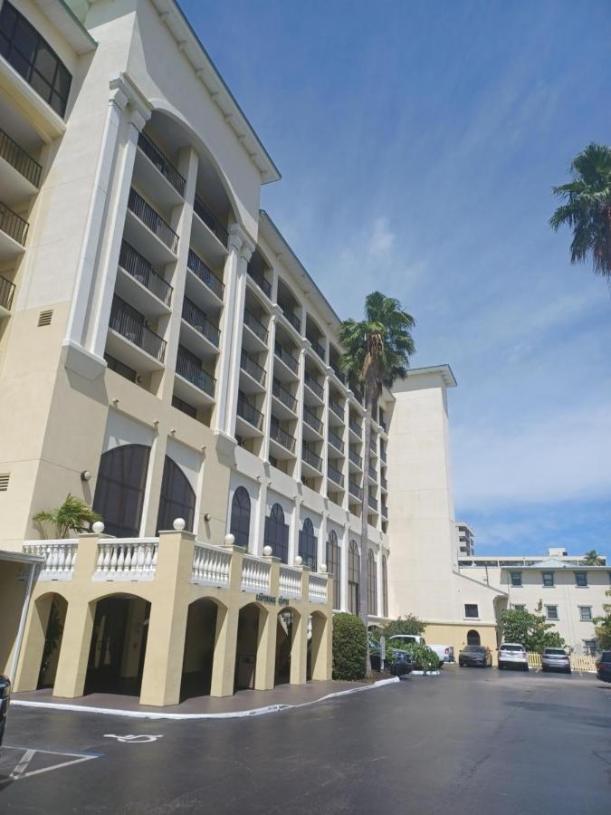 Sirata Beach Resort St. Pete Beach Exterior foto