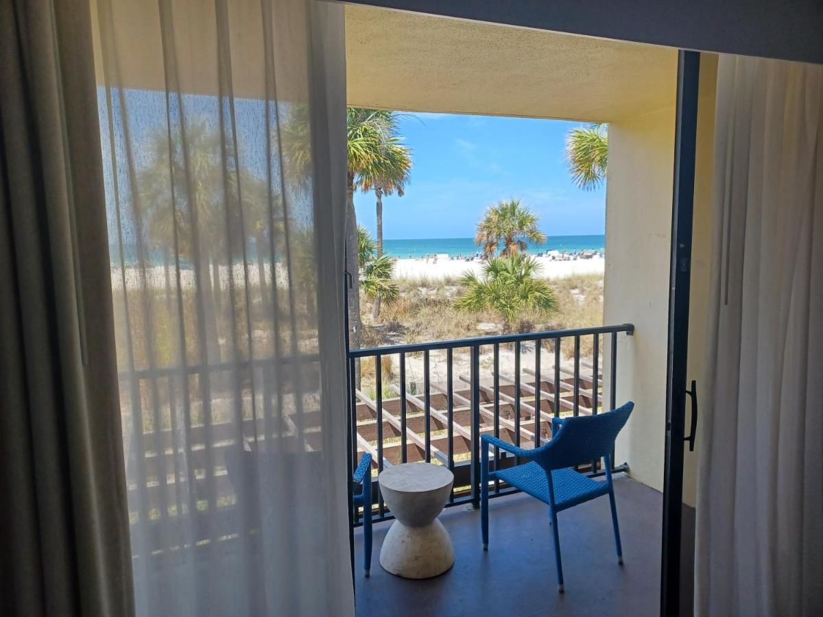Sirata Beach Resort St. Pete Beach Exterior foto